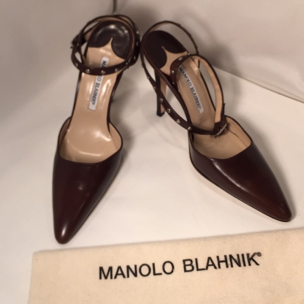 Manolo Blahnik Brown Pointed Toe Ankle Strap Heels